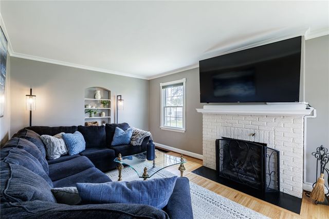 109 Chimayo Road, Irondequoit, NY 14617