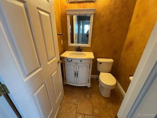 20241 Willowbend Ln, Parker, CO 80138