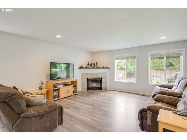 2107 Ne 181ST Ave, Vancouver, WA 98684