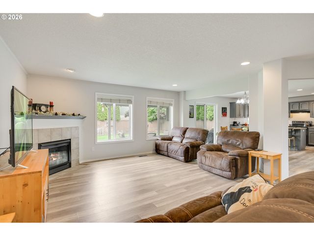 2107 Ne 181ST Ave, Vancouver, WA 98684