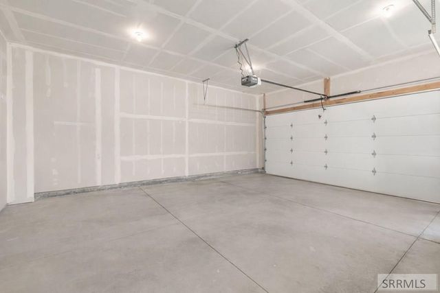 1588 N 835 E, Shelley, ID 83274