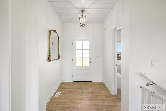 1588 N 835 E, Shelley, ID 83274