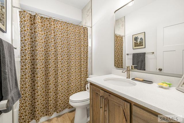 1588 N 835 E, Shelley, ID 83274