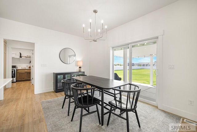 1588 N 835 E, Shelley, ID 83274