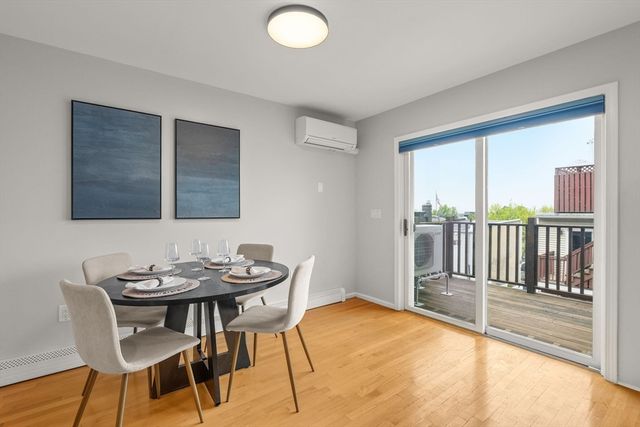 19 Dixfield 101, Boston, MA 02127
