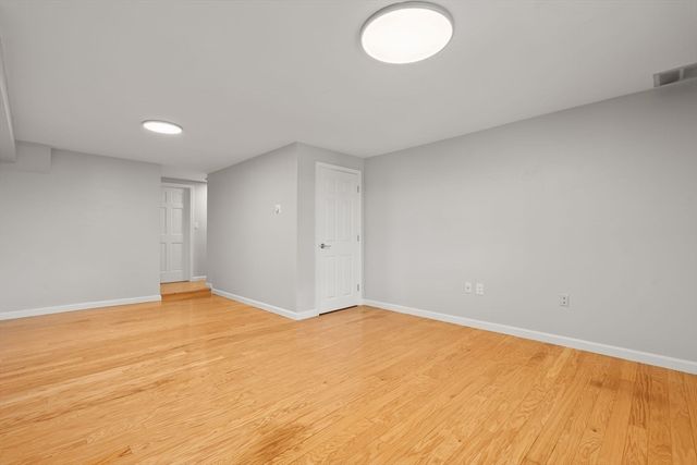 19 Dixfield 101, Boston, MA 02127