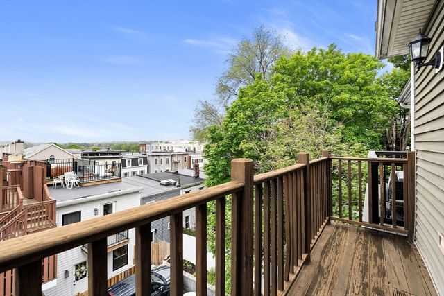 19 Dixfield 101, Boston, MA 02127