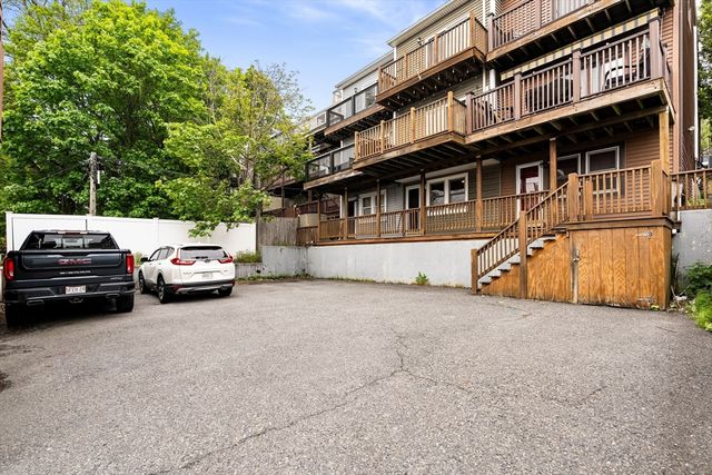 19 Dixfield 101, Boston, MA 02127