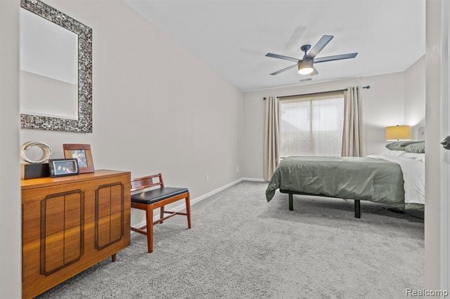 24149 Wedgewood Circle, Warren, MI 48091