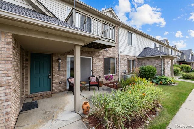 24149 Wedgewood Circle, Warren, MI 48091