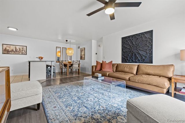 24149 Wedgewood Circle, Warren, MI 48091