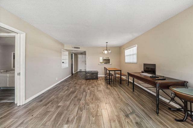 419 S Us Highway 1 E201, North Palm Beach, FL 33408