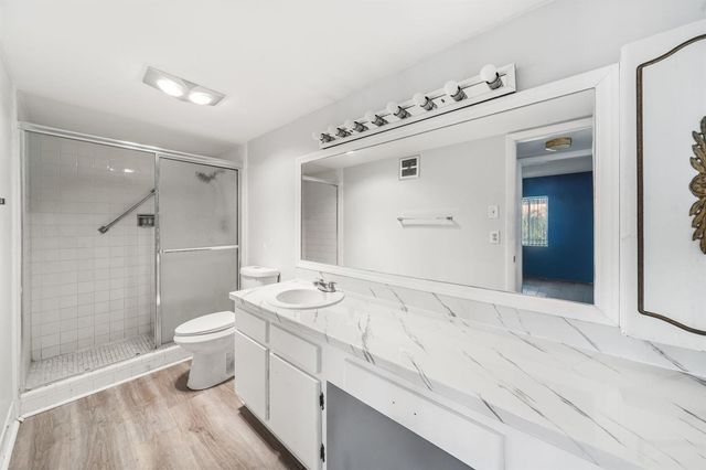 419 S Us Highway 1 E201, North Palm Beach, FL 33408