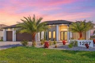 1227 SW 37th ST, Cape Coral, FL 33914