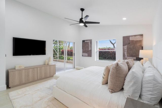 6518 Via Trento, Delray Beach, FL 33446