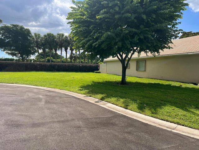 6518 Via Trento, Delray Beach, FL 33446