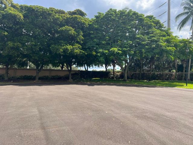 6518 Via Trento, Delray Beach, FL 33446