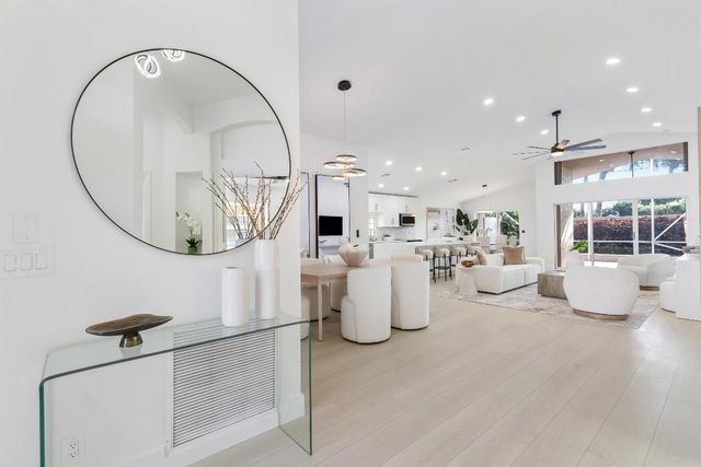 6518 Via Trento, Delray Beach, FL 33446