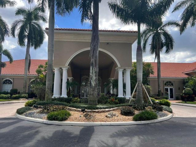 6518 Via Trento, Delray Beach, FL 33446