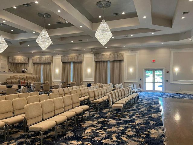 6518 Via Trento, Delray Beach, FL 33446