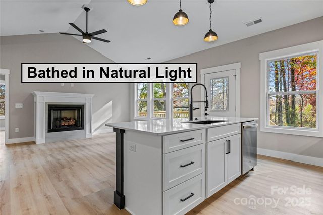 2 Caroline Drive, Horse Shoe, NC 28742