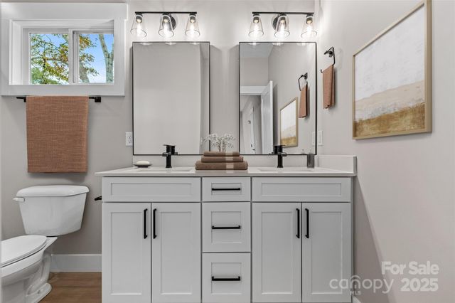 2 Caroline Drive, Horse Shoe, NC 28742