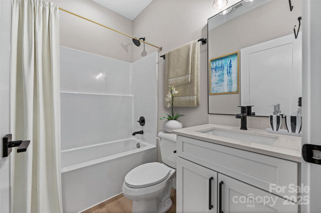 2 Caroline Drive, Horse Shoe, NC 28742