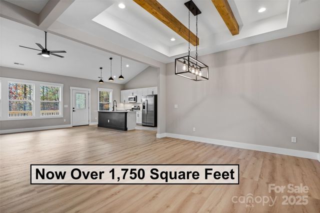 2 Caroline Drive, Horse Shoe, NC 28742