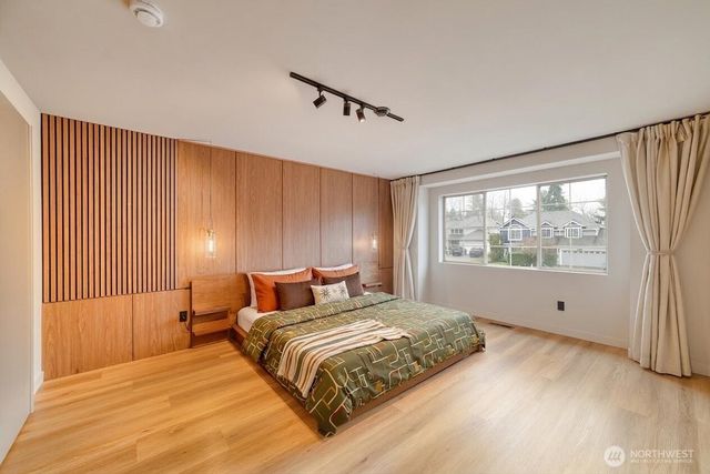 10012 SE 247th Place, Kent, WA 98030