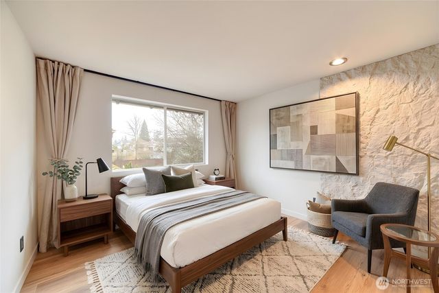 10012 SE 247th Place, Kent, WA 98030