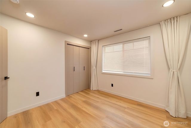 10012 SE 247th Place, Kent, WA 98030