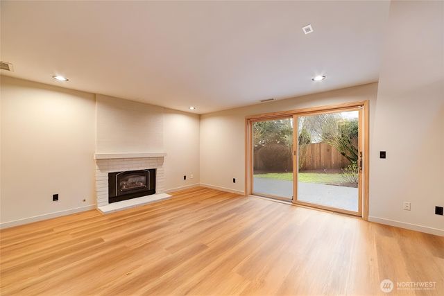 10012 SE 247th Place, Kent, WA 98030