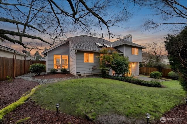 10012 SE 247th Place, Kent, WA 98030