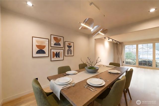 10012 SE 247th Place, Kent, WA 98030