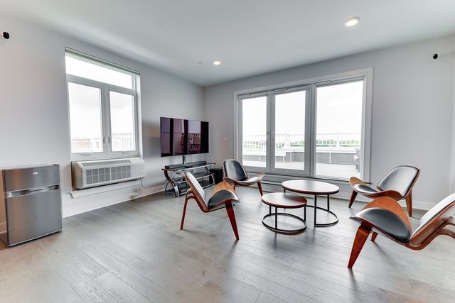 2 Cliveden St 601E, Quincy, MA 02169