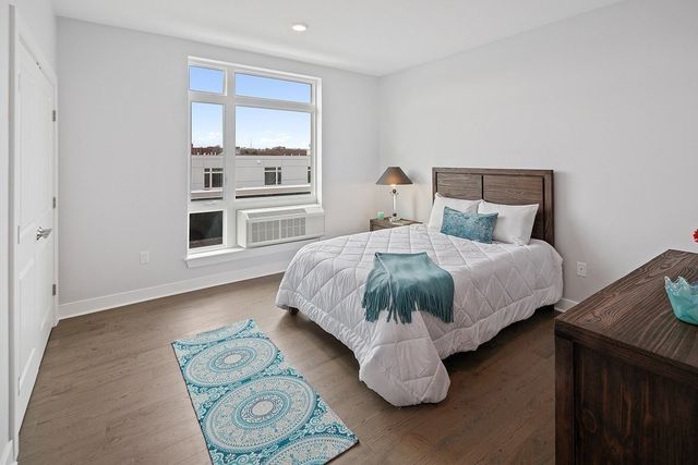 2 Cliveden St 601E, Quincy, MA 02169