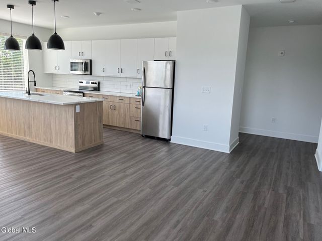 1 Town Center Drive 301, East Greenbush, NY 12061