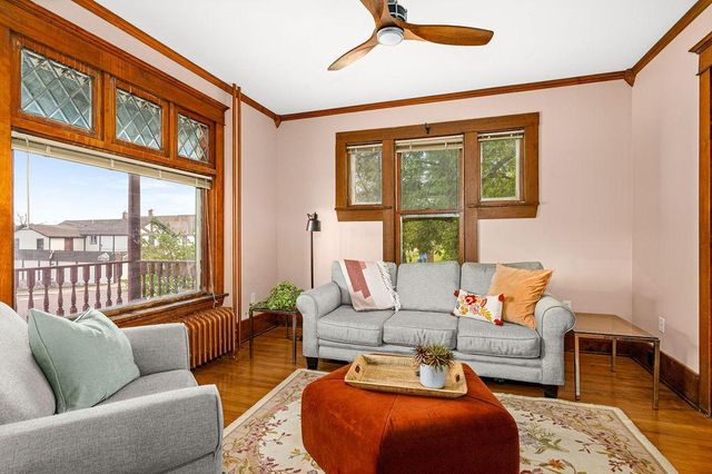 1101 E 4th Street, Duluth, MN 55805
