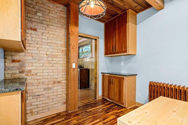 1101 E 4th Street, Duluth, MN 55805
