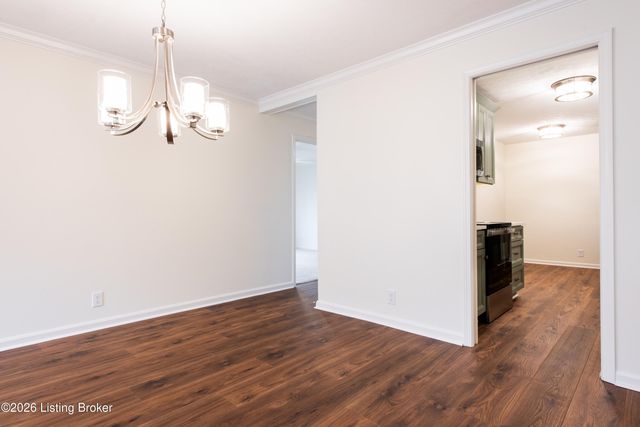 1104 Forest Park Rd, Louisville, KY 40223