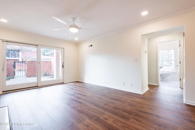 1104 Forest Park Rd, Louisville, KY 40223