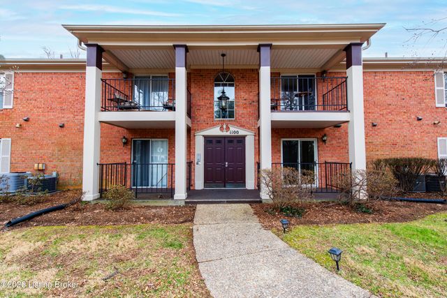 1104 Forest Park Rd, Louisville, KY 40223