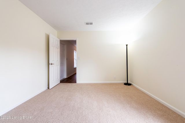 1104 Forest Park Rd, Louisville, KY 40223