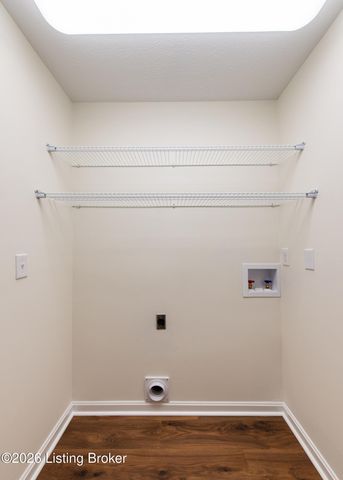 1104 Forest Park Rd, Louisville, KY 40223