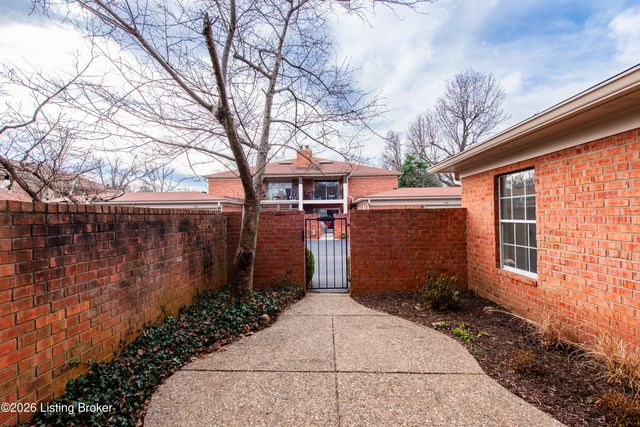 1104 Forest Park Rd, Louisville, KY 40223