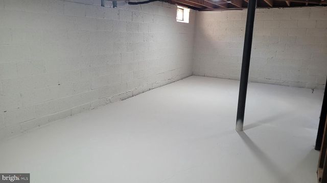 820 JAMESTOWN RD, Blackwood, NJ 08012