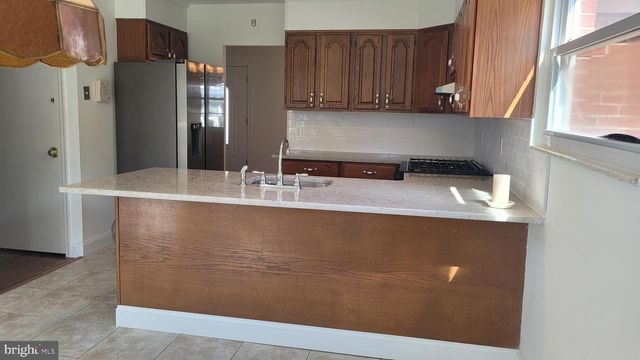 820 JAMESTOWN RD, Blackwood, NJ 08012