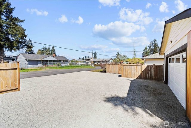 1324 116th Street, Tacoma, WA 98444