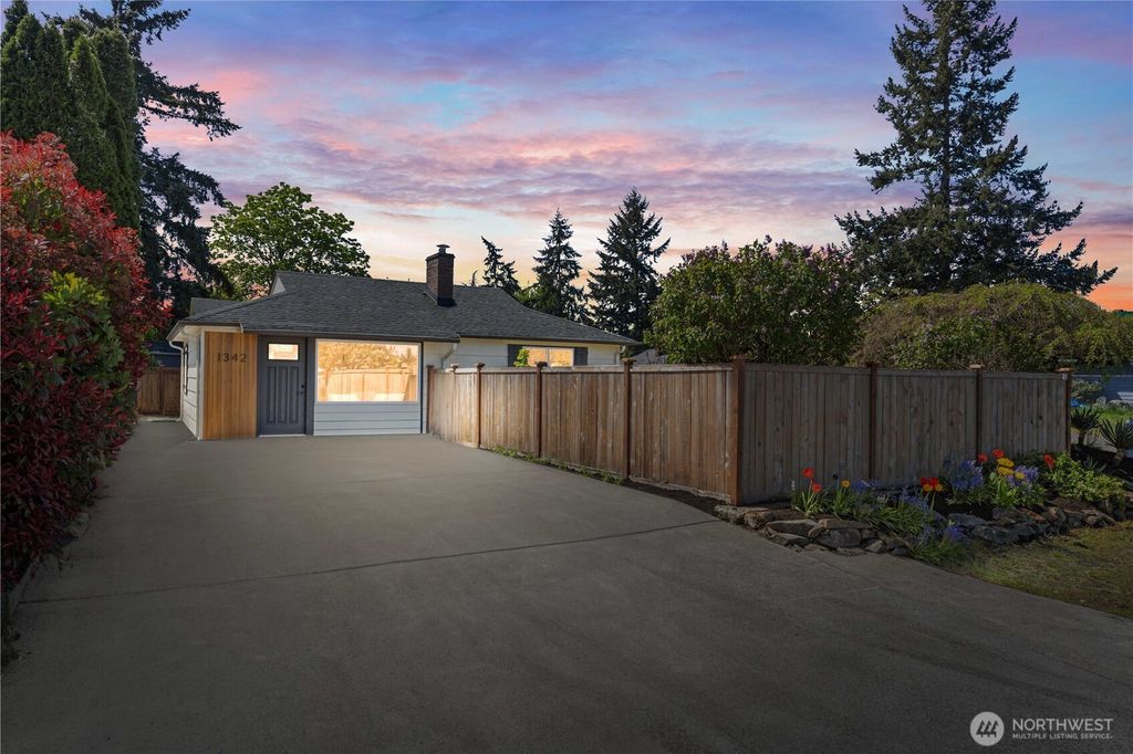 1324 116th Street, Tacoma, WA 98444