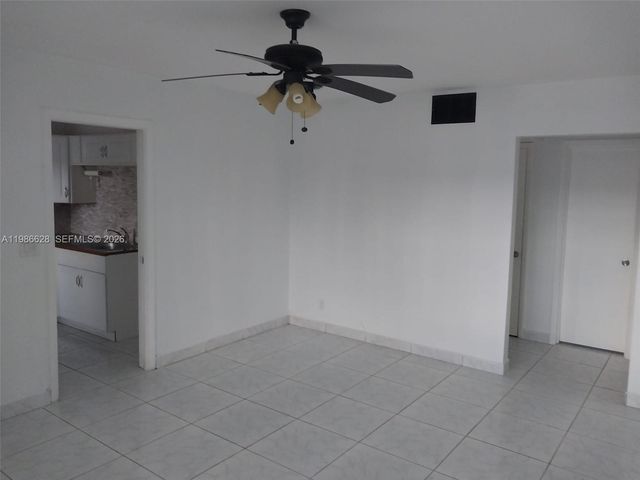 1050 Atlantic Shores Blvd 106, Hallandale Beach, FL 33009